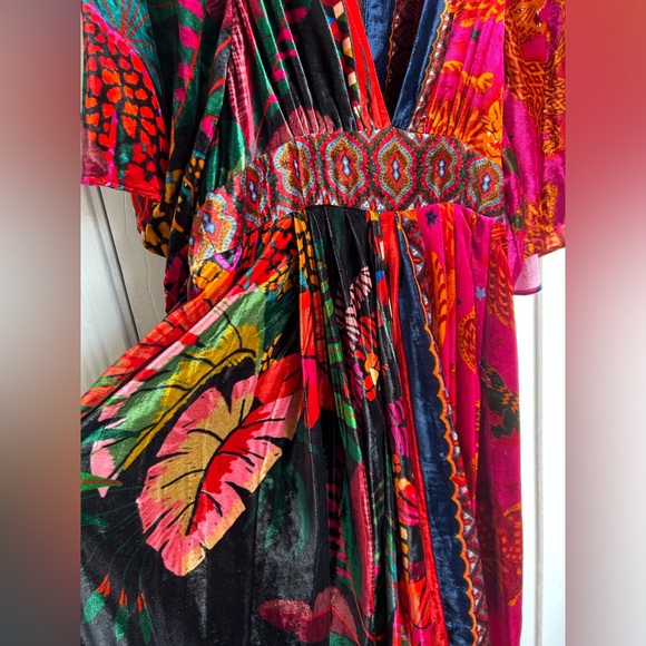 FARM RIO (NWT) Flower Scarves Maxi Dress (M) - Picture 11 of 15